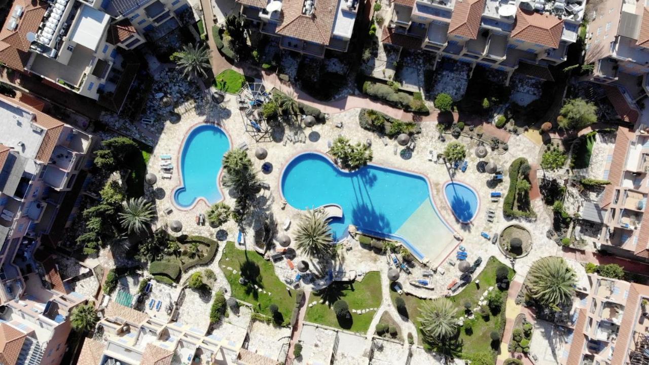 Limnaria Gardens Two Bedroom Apartment With Balcony Paphos Exterior foto